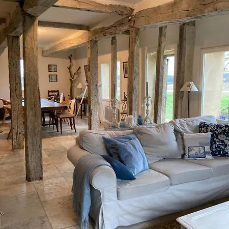 Maison De Gers Holiday home *